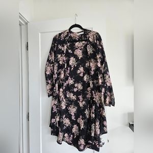 Flynn Skye Wild Child Kimono . Black Floral. Size XS.